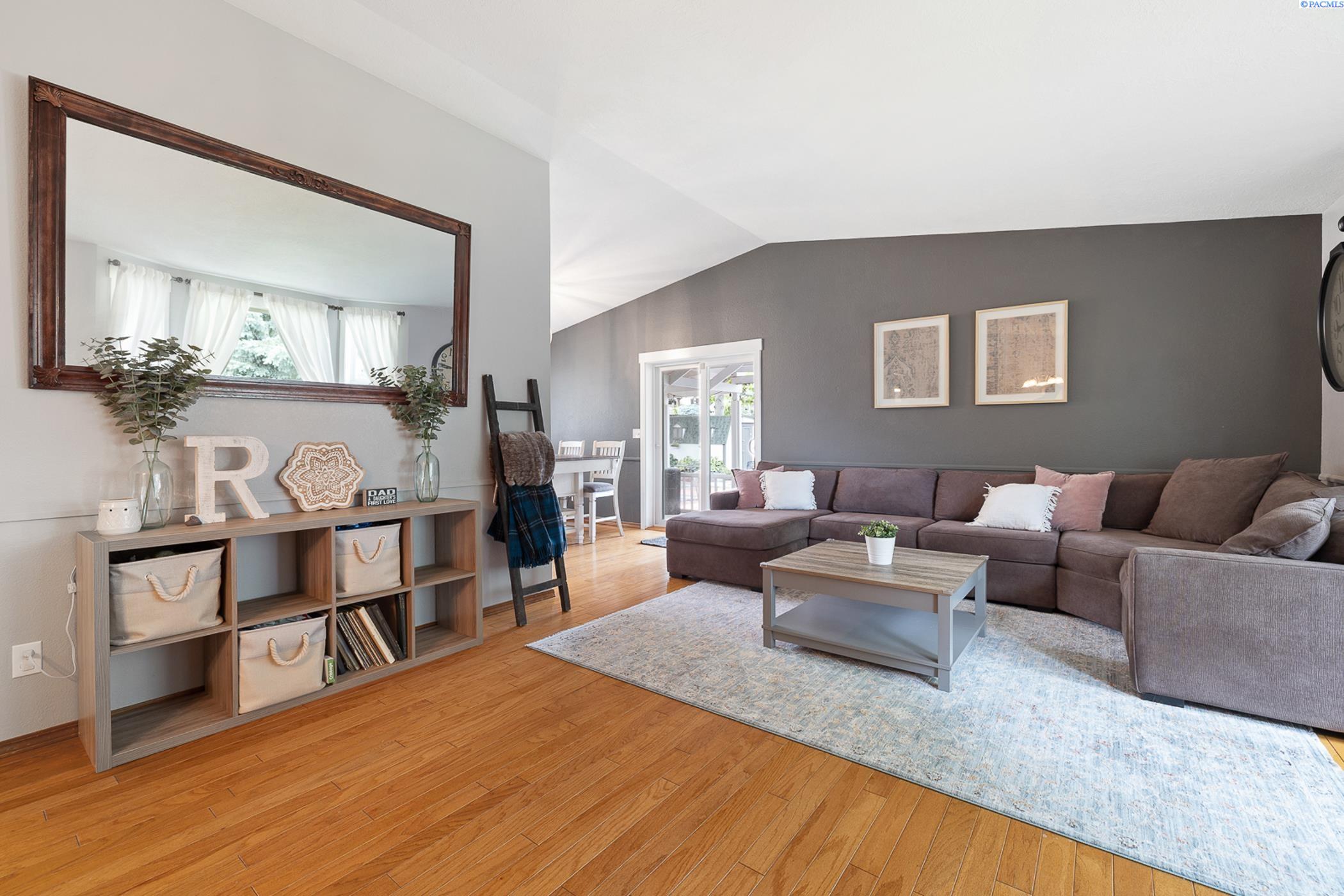 253 Rachel Road Kennewick, WA 99338 - Photo 8 of 40 Gallery Image 8