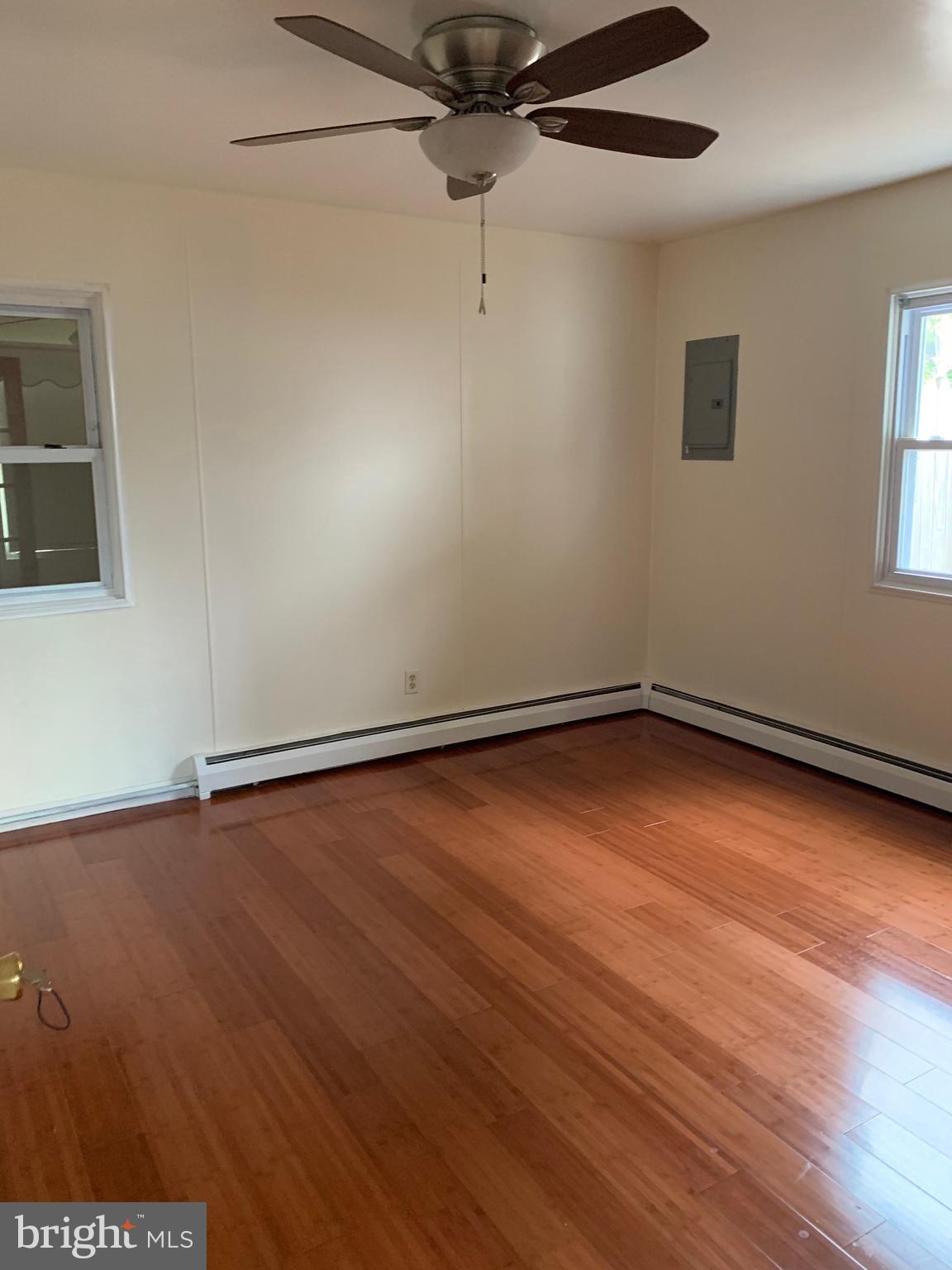 9238 Andover Road Philadelphia, PA 19114 - Photo 9 of 18 Gallery Image 9