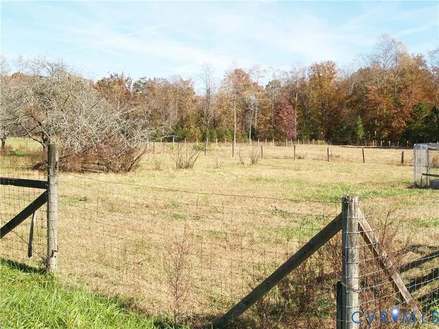a view of outdoor space