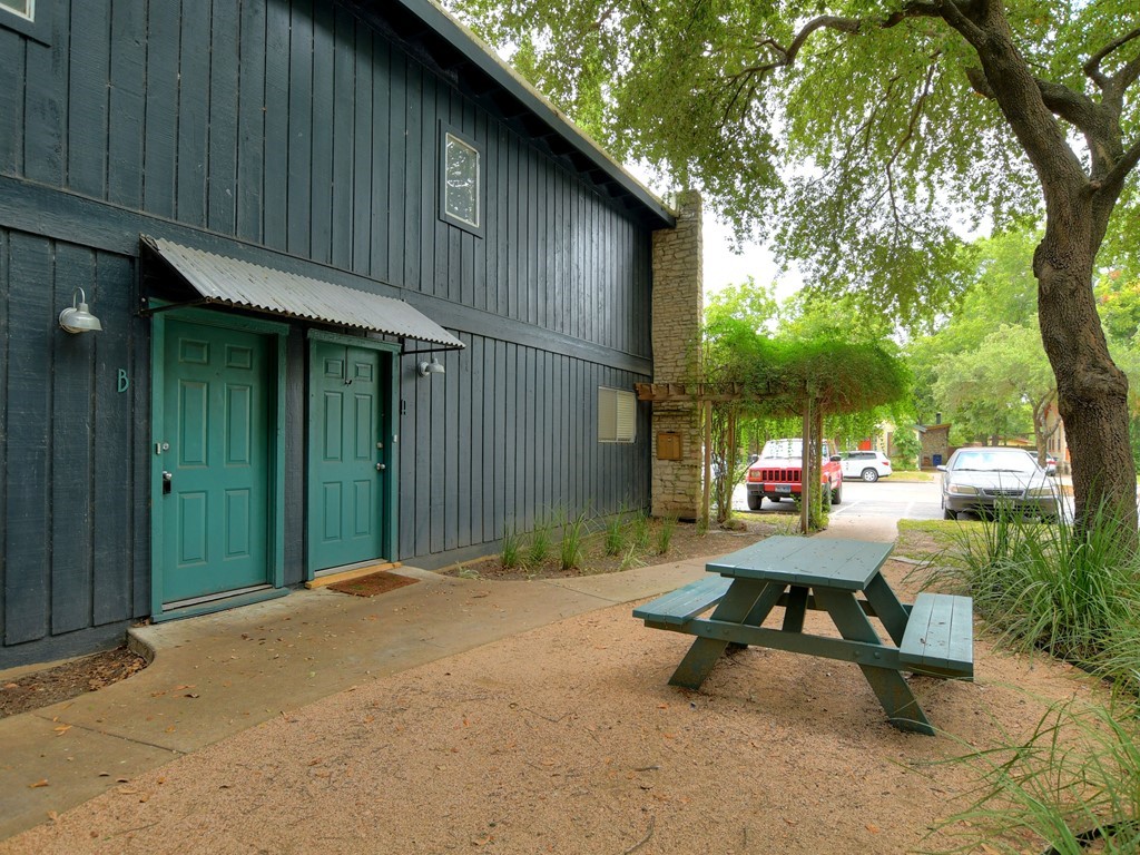 604 Franklin Boulevard, Unit B Austin, TX 78751 - Photo 1 of 17