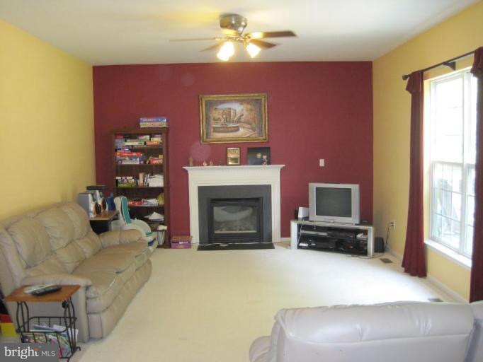 5729 Little Spring Way Frederick, MD 21704 - Photo 14 of 27 Family Room