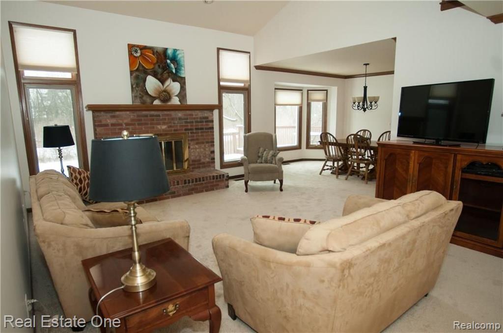 1347 Bembridge Drive Rochester Hills, MI 48307 - Photo 7 of 66
