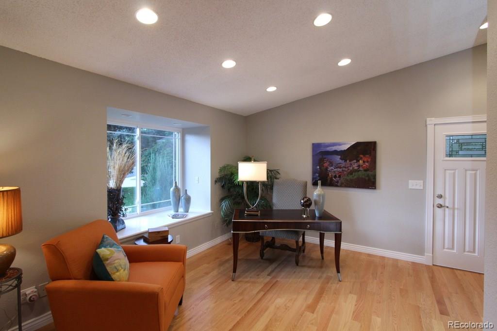 734 Honeysuckle Place Highlands Ranch, CO 80126 - Photo 10 of 35 Gallery Image 10