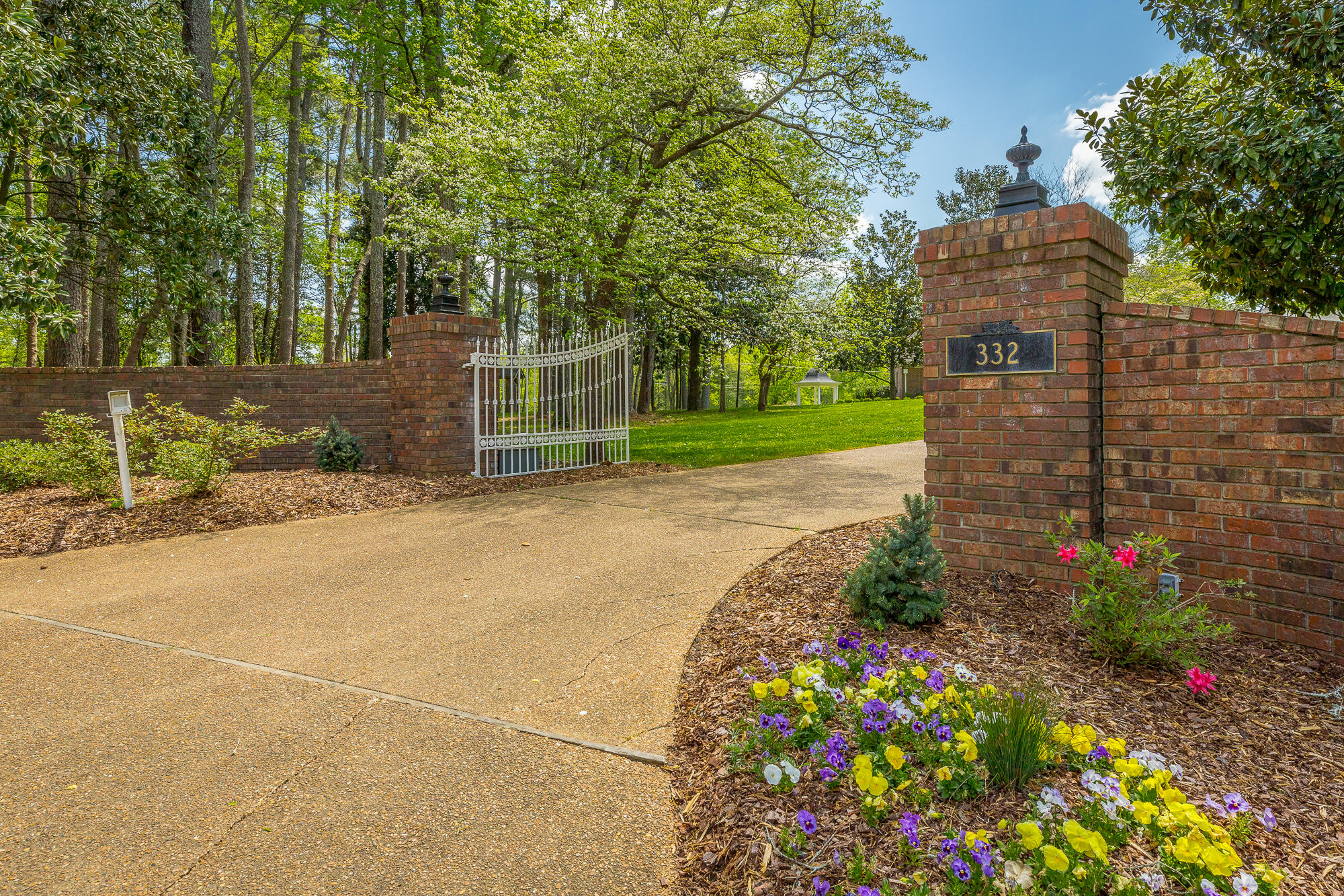 332 Lee-Gordon Mill Road Chickamauga, GA 30707 - Photo 3 of 74 Gated entrance