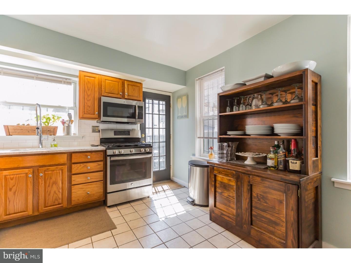 2226 St Albans Street Philadelphia, PA 19146 - Photo 12 of 25