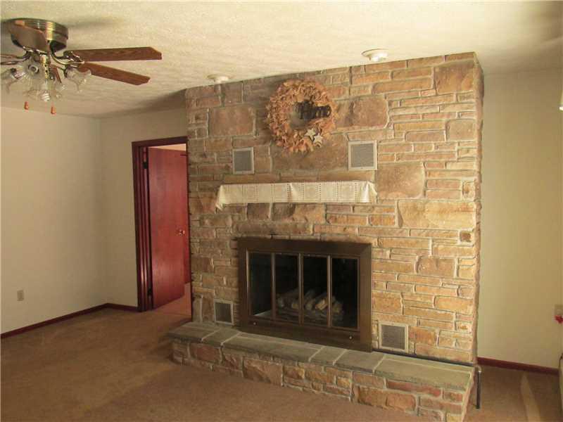 113 Pavlick Road Uniontown, PA 15401 - Photo 4 of 11 Dining Room.