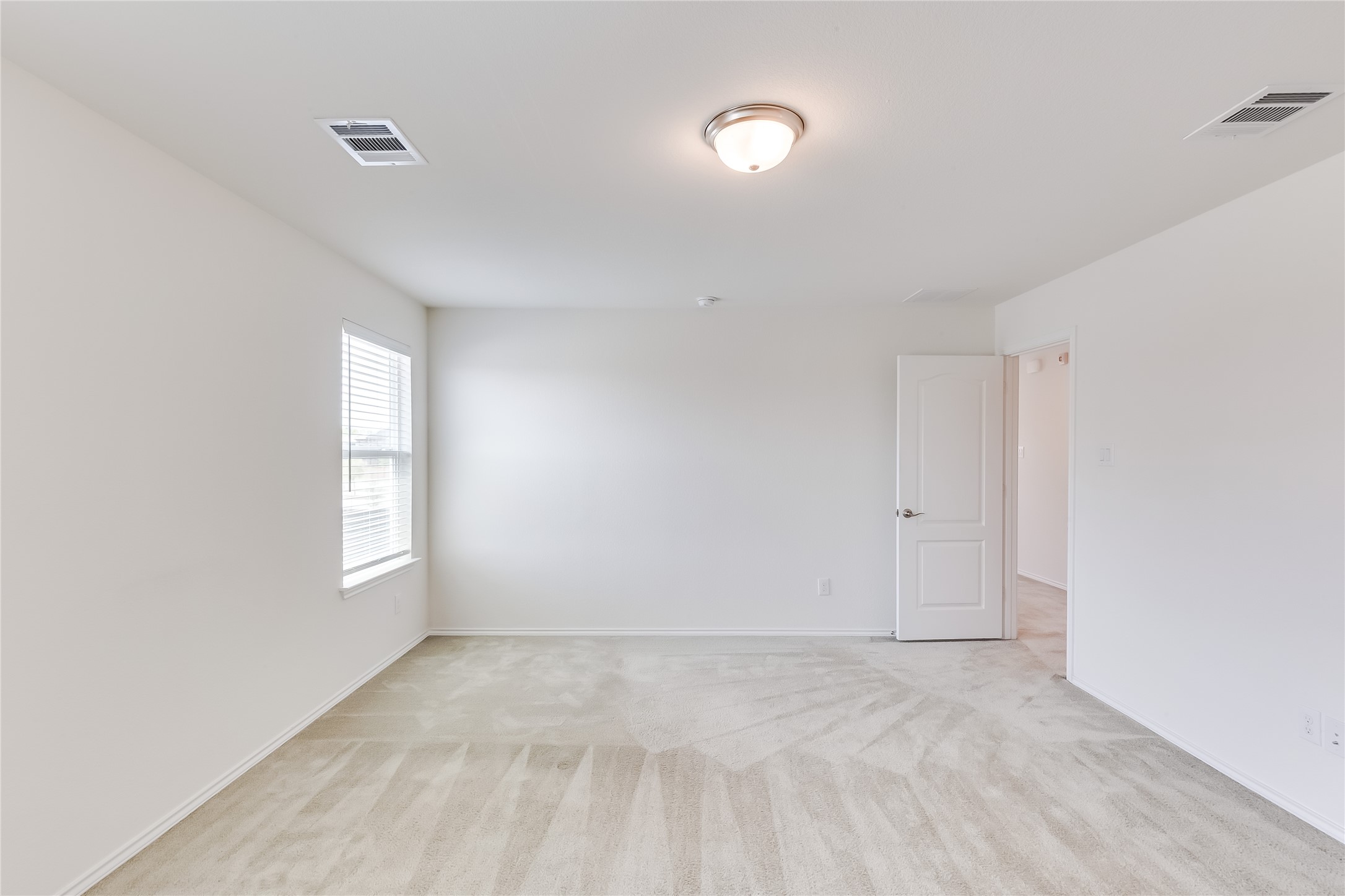 2007 Fretboard Street Round Rock, TX 78664 - Photo 21 of 40 a view of empty room with window