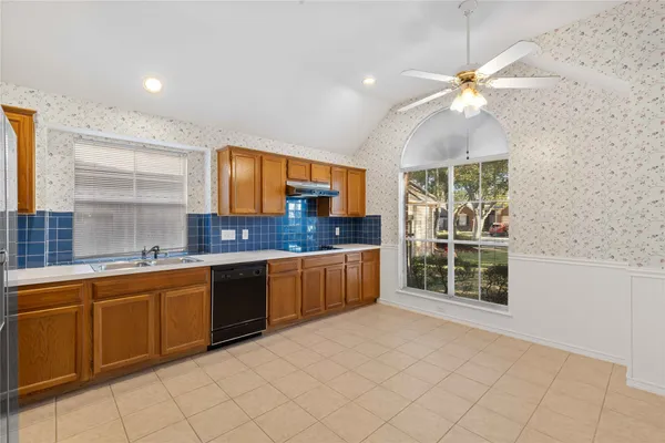 $2,300 | 1407 Almond Brook Lane, Houston, TX 77062
