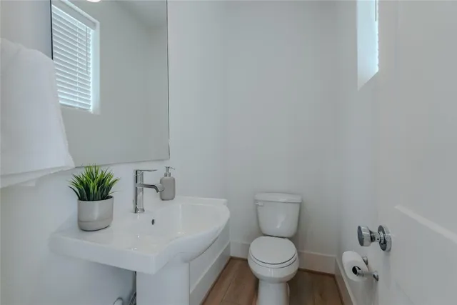 $2,500 | 864 Paul Quinn Street, Unit G, Houston, TX 77091