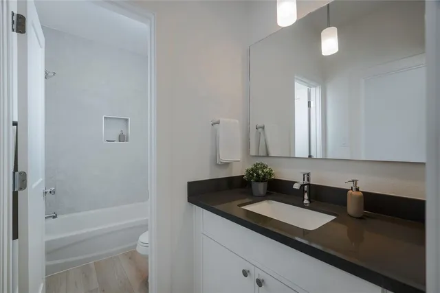 $2,500 | 864 Paul Quinn Street, Unit G, Houston, TX 77091