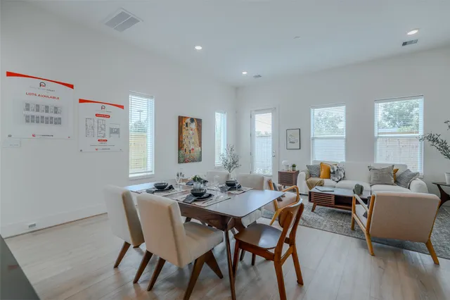 $2,500 | 864 Paul Quinn Street, Unit G, Houston, TX 77091