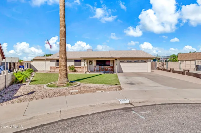 a picture of floor plan