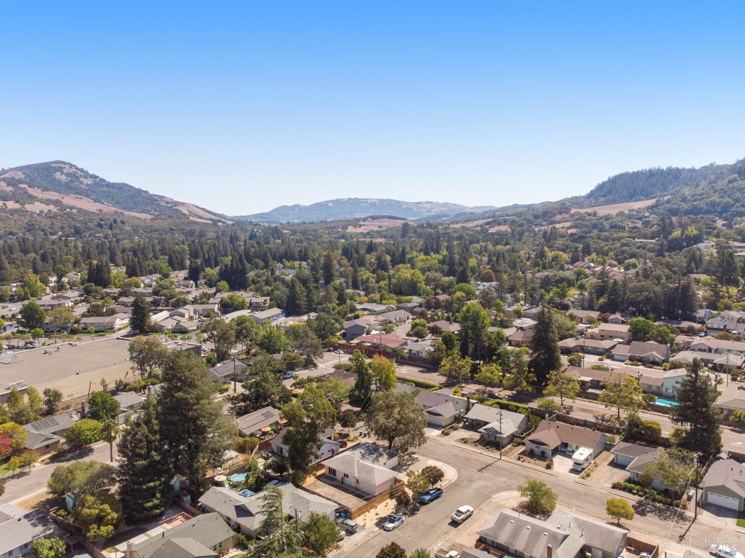 2257 Yucca Street Santa Rosa, CA 95405 - Photo 52 of 73