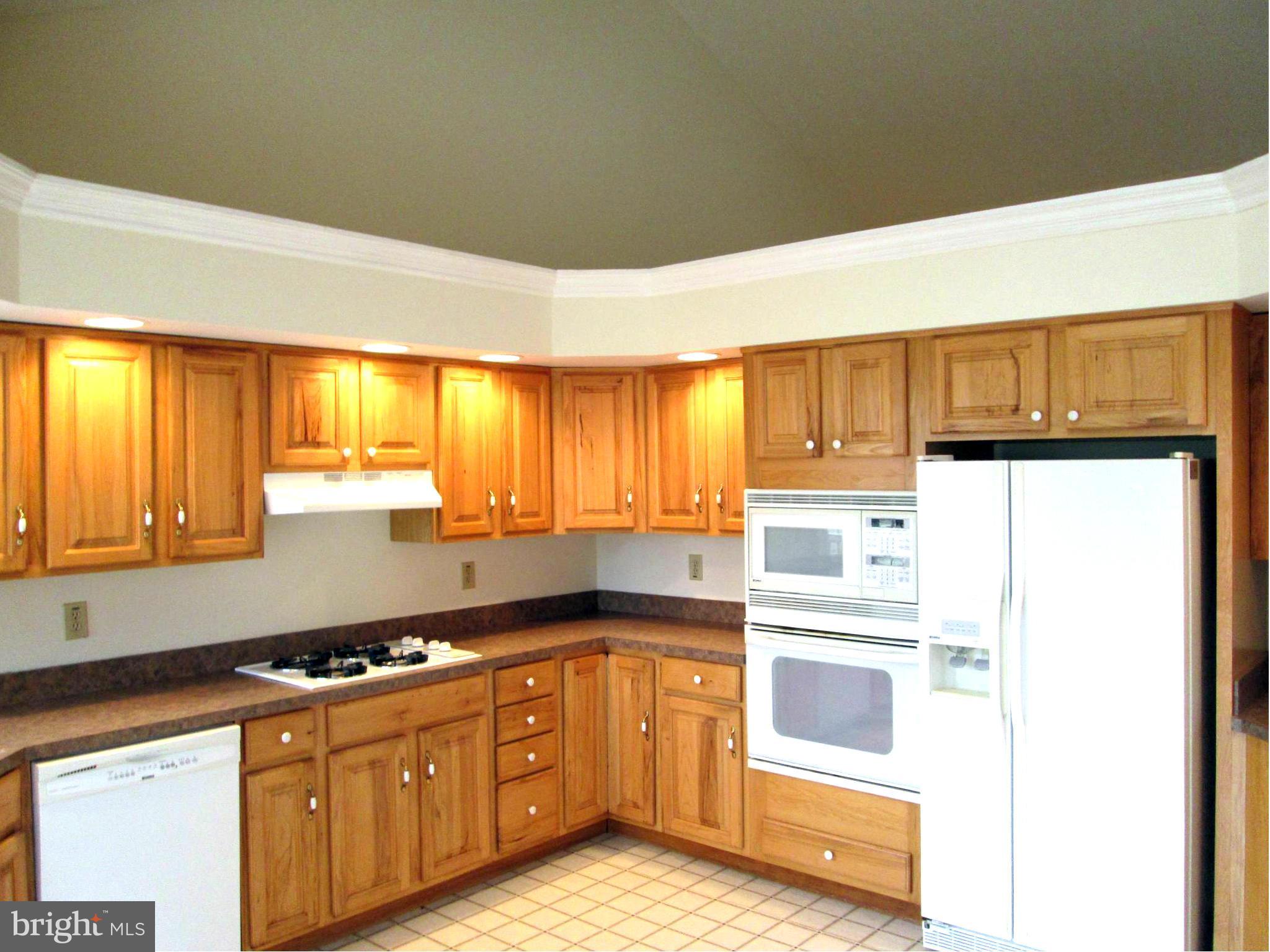 304 Canyon Road Winchester, VA 22602 - Photo 15 of 22 Kitchen