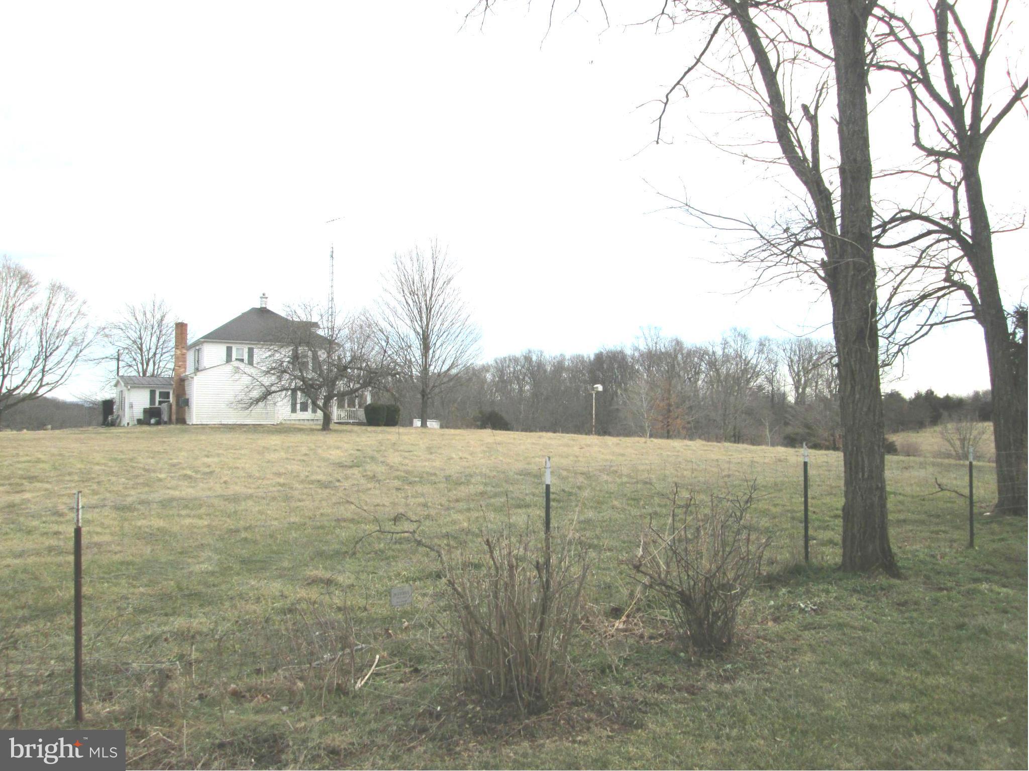 304 Canyon Road Winchester, VA 22602 - Photo 6 of 22 Exterior (Rear)