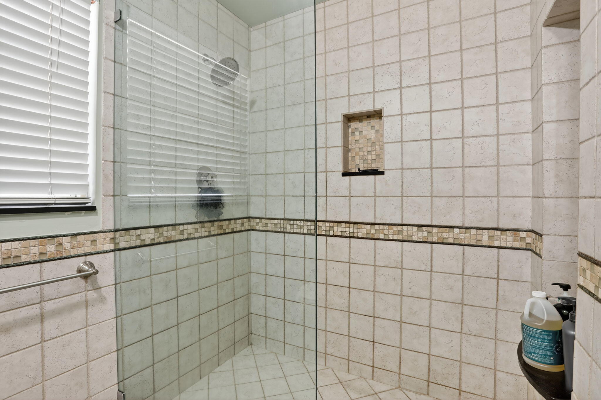 1960 Northeast 31st Street Lighthouse Point, FL 33064 - Photo 17 of 27 a bathroom with a shower