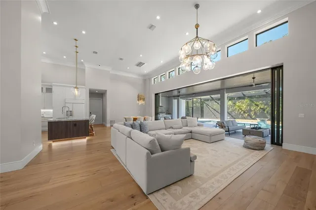 $4,250,000 | 4050 Camino Real, Sarasota, FL 34231