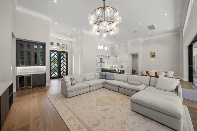 $4,250,000 | 4050 Camino Real, Sarasota, FL 34231