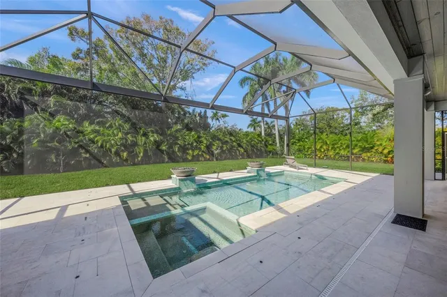 $4,250,000 | 4050 Camino Real, Sarasota, FL 34231