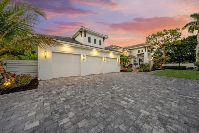 $4,250,000 | 4050 Camino Real, Sarasota, FL 34231