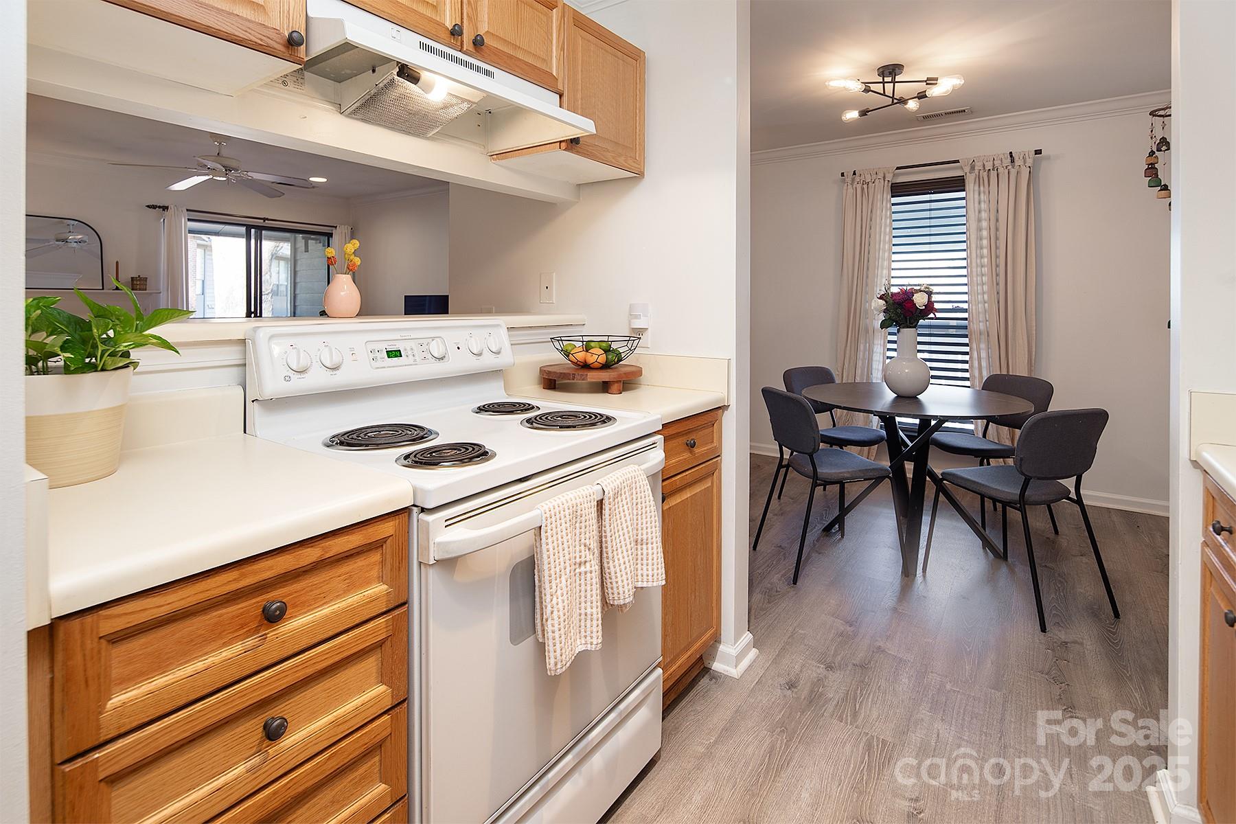 4930 Sardis Road, Unit D Charlotte, NC 28270 - Photo 13 of 32