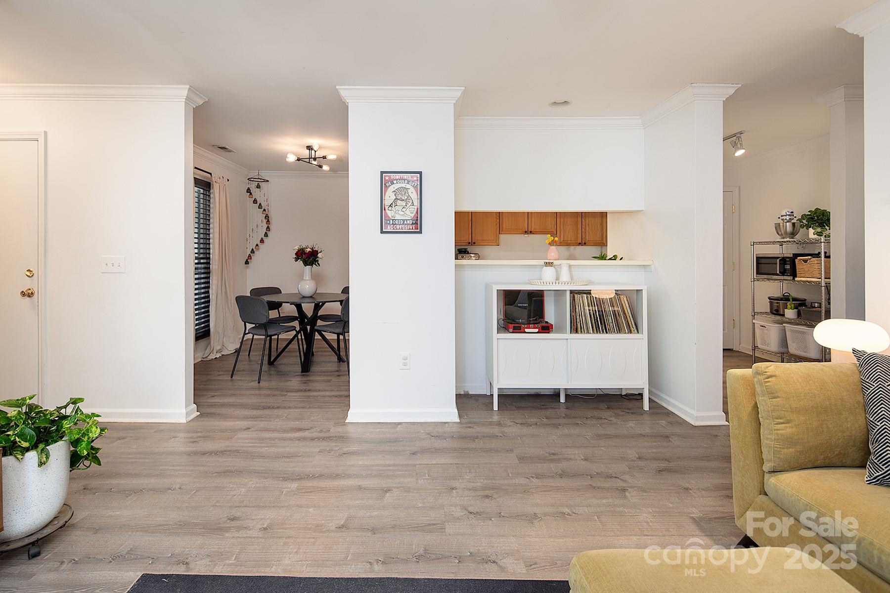 4930 Sardis Road, Unit D Charlotte, NC 28270 - Photo 7 of 32