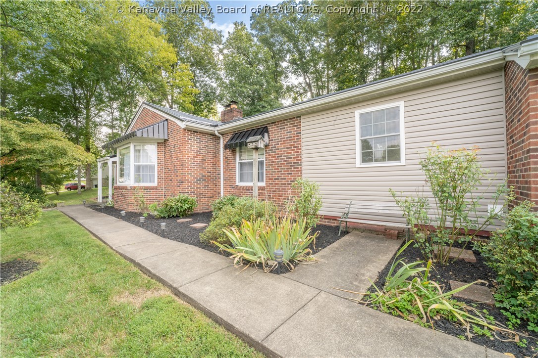 298 South Pinch Road Elkview, WV 25071 - Photo 2 of 24 Gallery Image 2