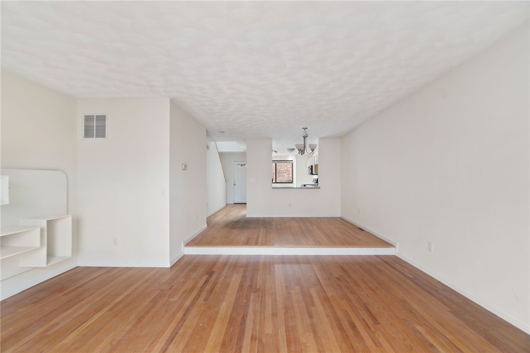5 Wake Robin Road, Unit 2902 Lincoln, RI 02865 - Photo 13 of 34