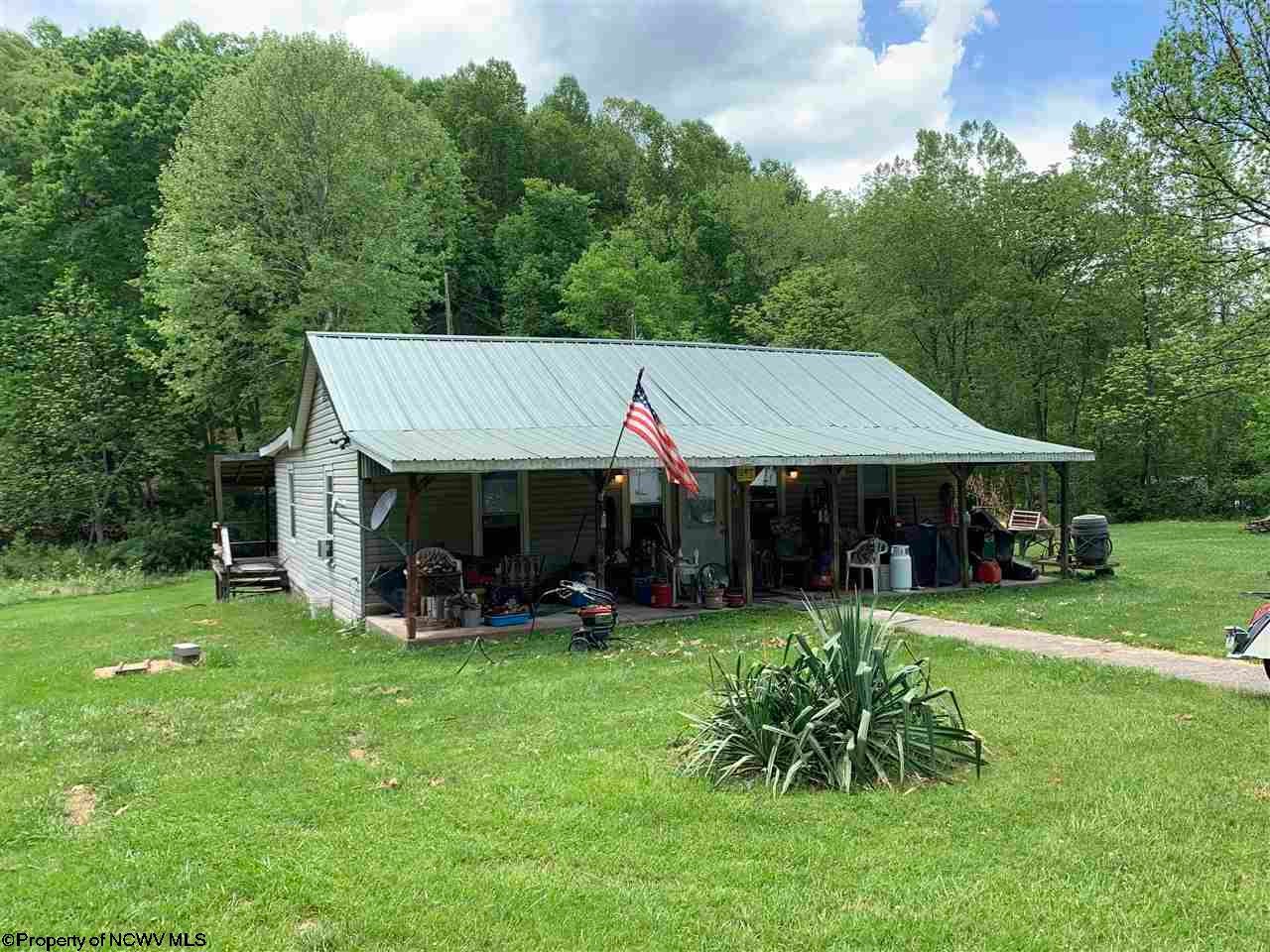 3835 Riggins West Union West Union, WV 26456 - Photo 1 of 15 Gallery Image 1