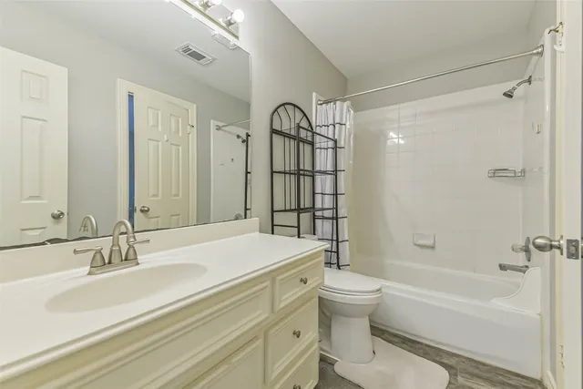 $2,950 | 13023 Dogwood Blossom Trail, Houston, TX 77065