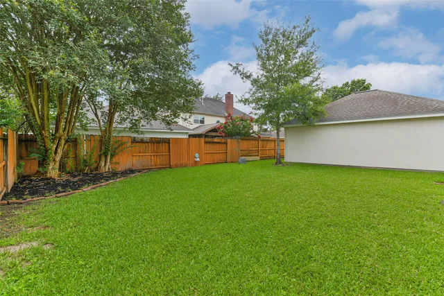 $2,950 | 13023 Dogwood Blossom Trail, Houston, TX 77065