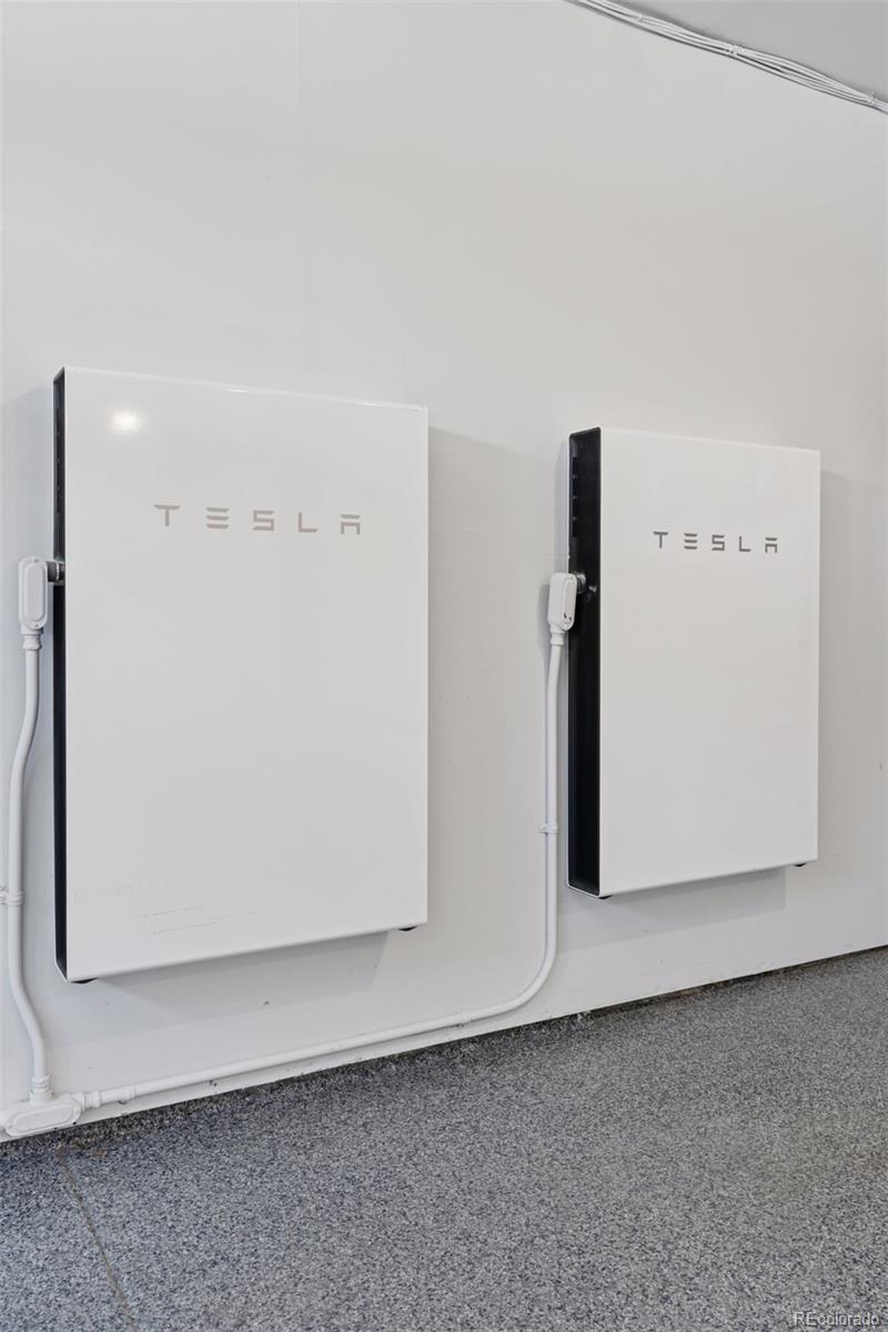 990 Utica Circle Boulder, CO 80304 - Photo 36 of 48 a view of an empty room