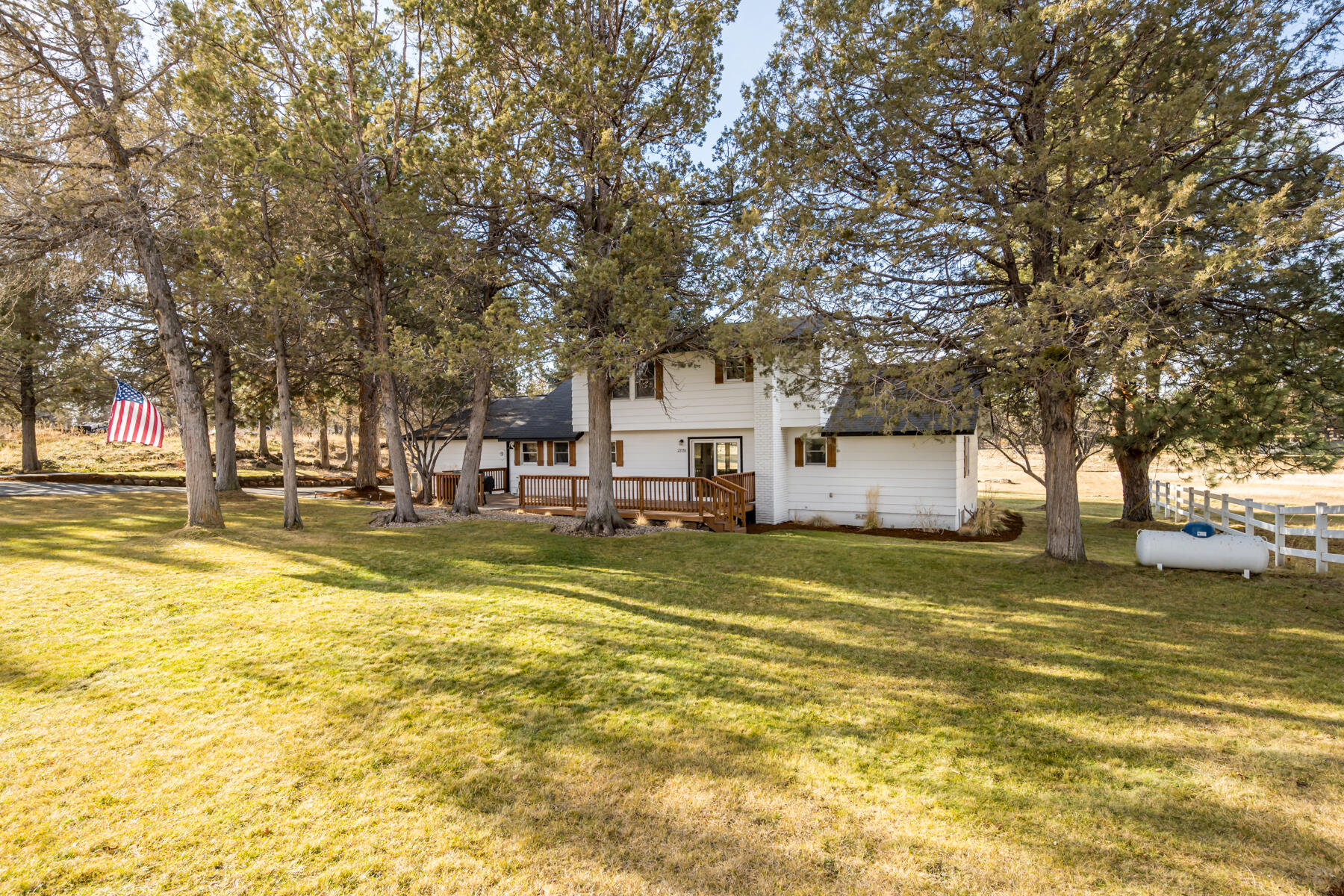 22135 Neff Road Bend, OR 97701 - Photo 41 of 42 JH5_2577