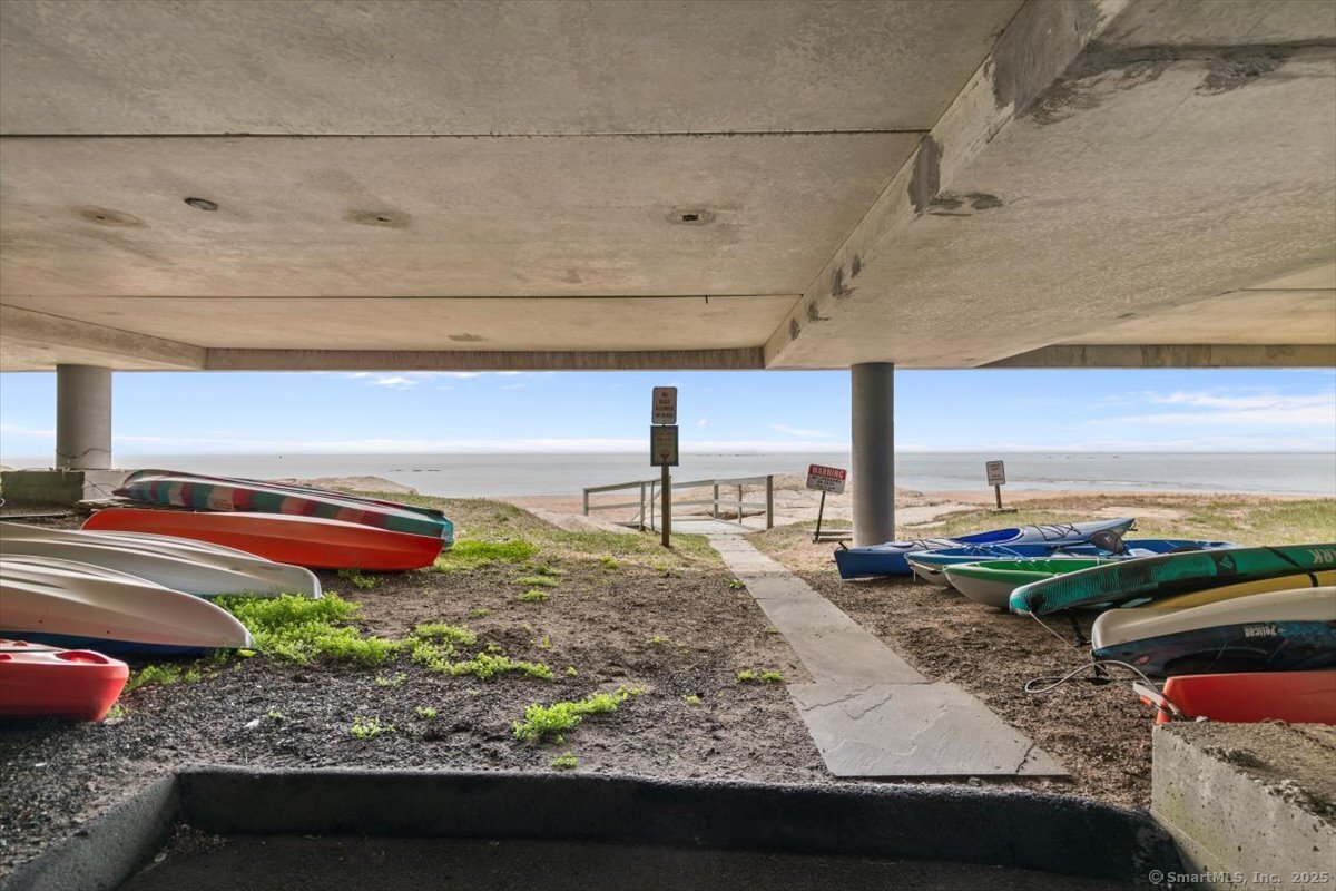 1 Mansfield Grove Road, Unit 206 East Haven, CT 06512 - Photo 31 of 40 a view of a backyard with hardwood area