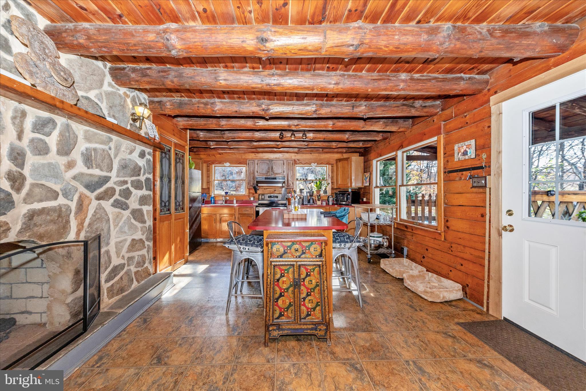 1402 Hoffmaster Road Knoxville, MD 21758 - Photo 12 of 54 a living room with furniture and a chandelier