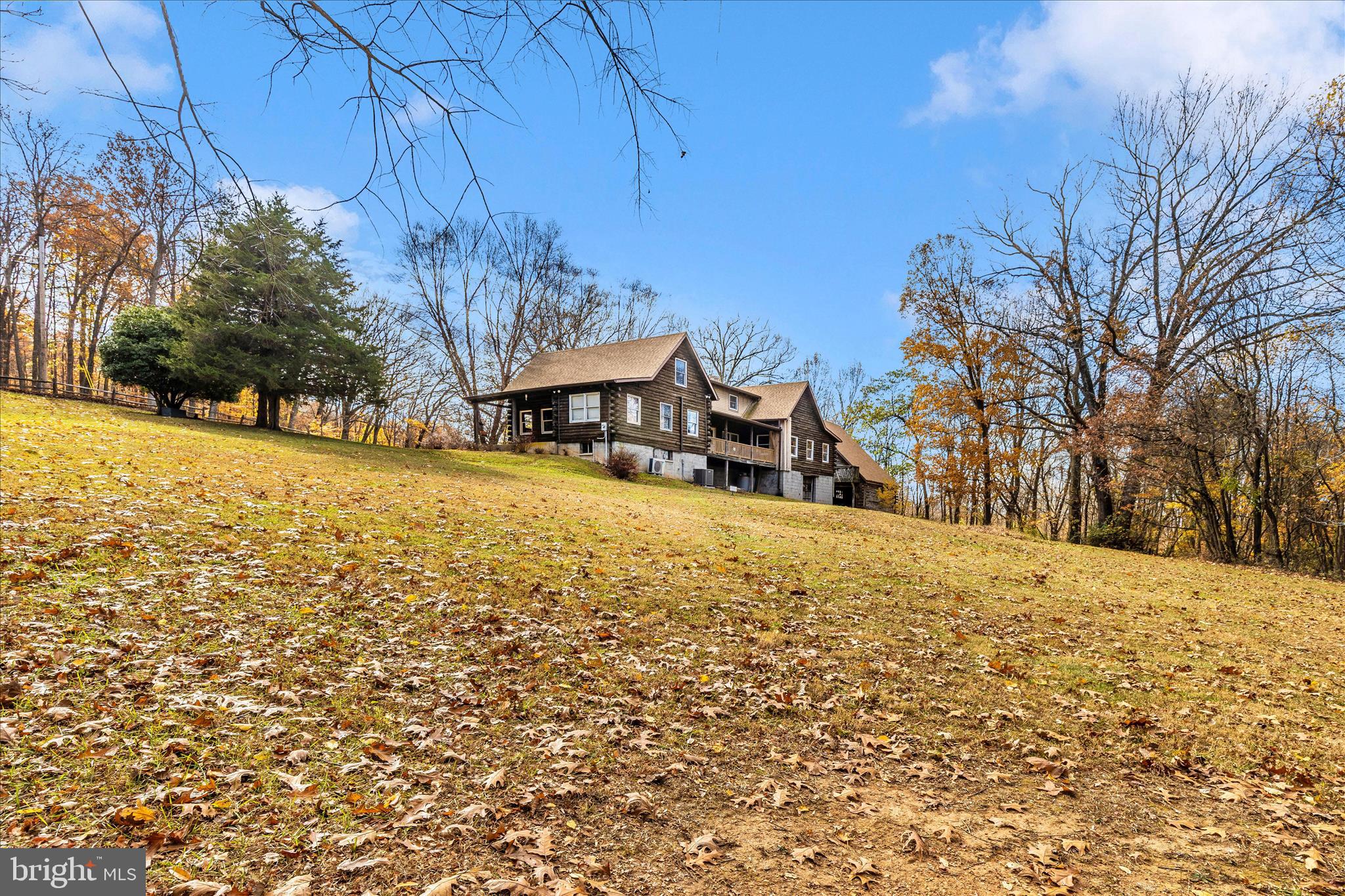 1402 Hoffmaster Road Knoxville, MD 21758 - Photo 21 of 54 a view of a yard with a house