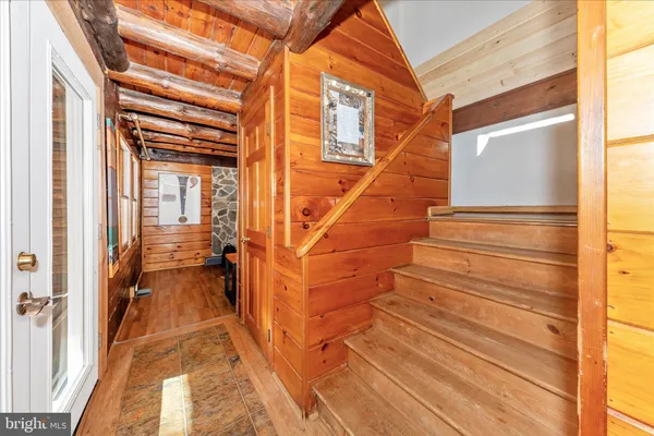 $599,900 | 1402 Hoffmaster Road, Knoxville, MD 21758