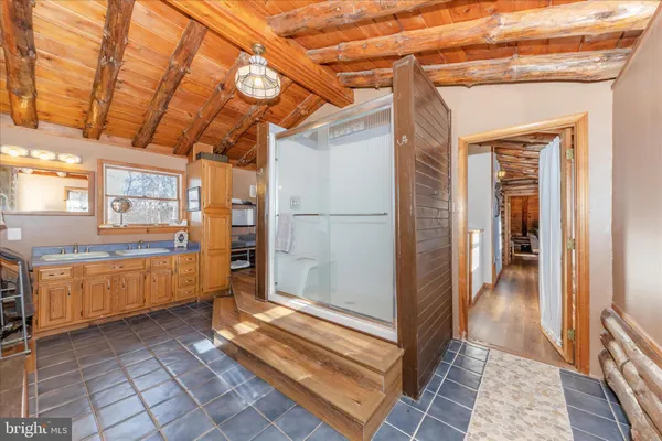 $599,900 | 1402 Hoffmaster Road, Knoxville, MD 21758