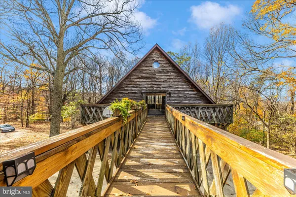 $599,900 | 1402 Hoffmaster Road, Knoxville, MD 21758