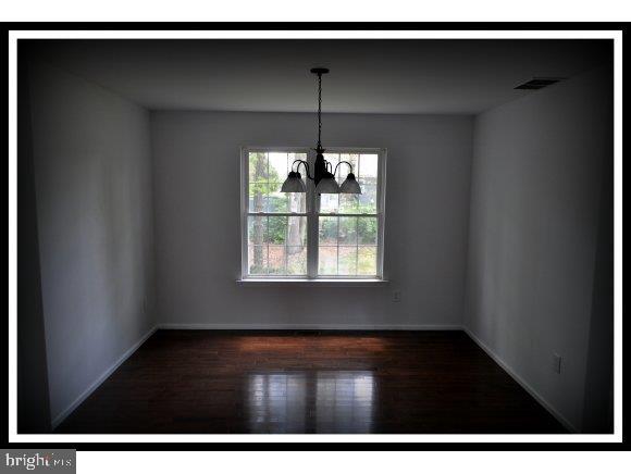 91 Riptide Avenue Manahawkin, NJ 08050 - Photo 4 of 17 Gallery Image 4