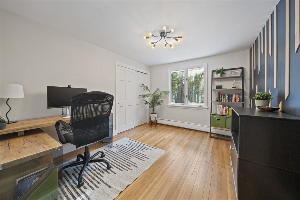 9 Mast Hill Road Hingham, MA 02043 - Photo 22 of 40