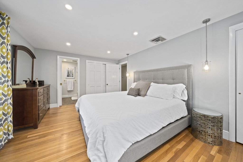 9 Mast Hill Road Hingham, MA 02043 - Photo 26 of 40