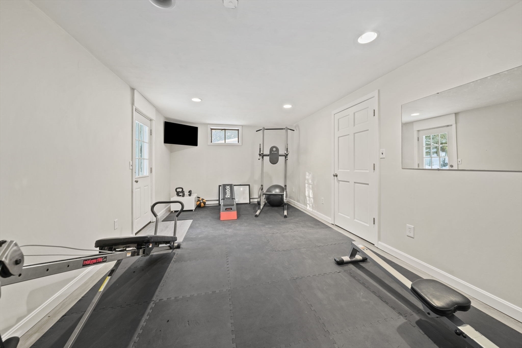 9 Mast Hill Road Hingham, MA 02043 - Photo 33 of 40