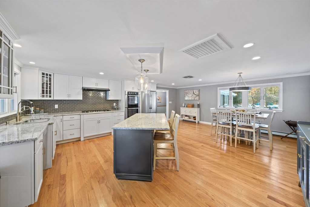 9 Mast Hill Road Hingham, MA 02043 - Photo 7 of 40