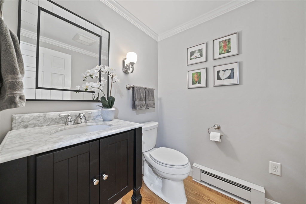 9 Mast Hill Road Hingham, MA 02043 - Photo 10 of 40