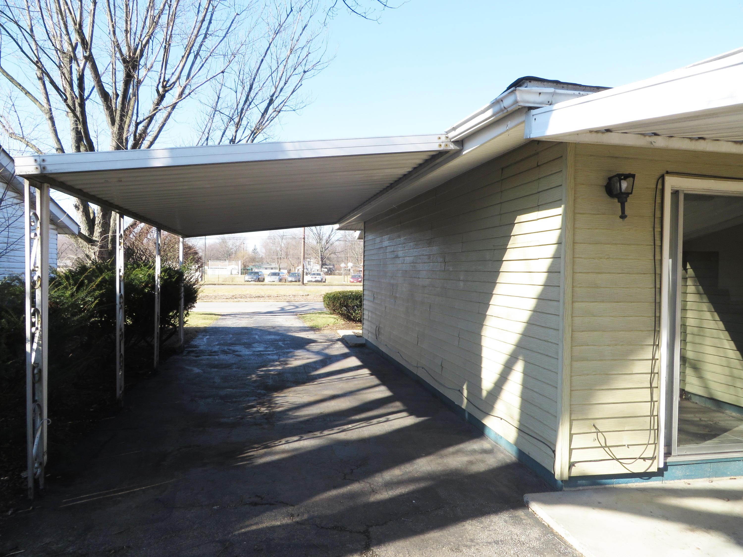 1722 South Hamilton Road Columbus, OH 43227 - Photo 4 of 24 Gallery Image 4