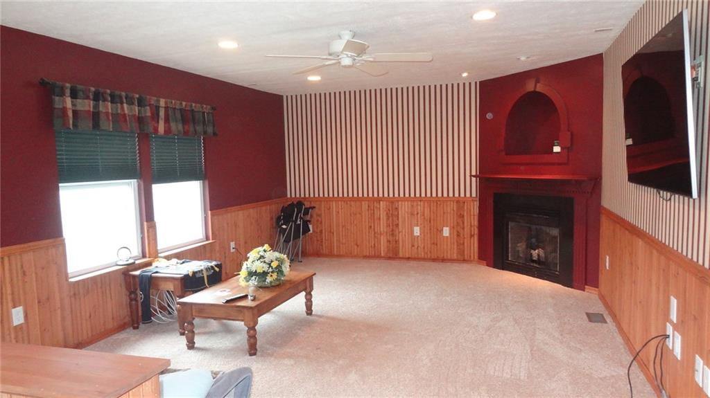 524 Blue Ridge Drive Coraopolis, PA 15108 - Photo 7 of 25 Gallery Image 7