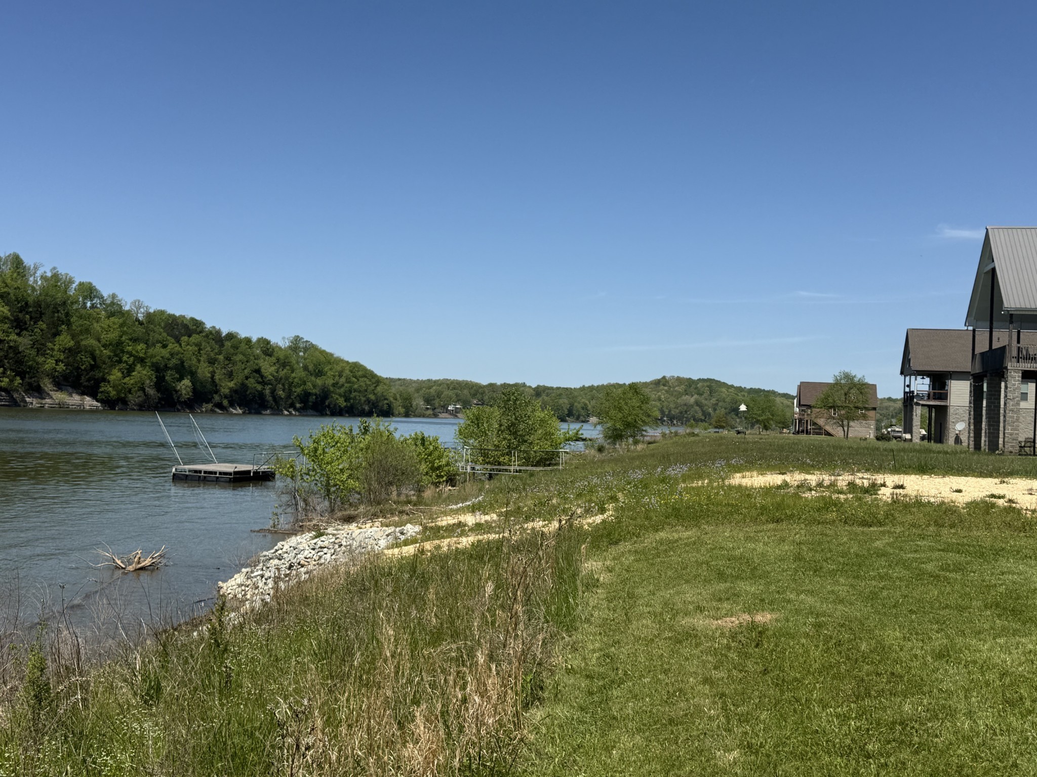 941 Hardin Bottom River Road Clifton, TN 38425 - Photo 6 of 19 a view of lake