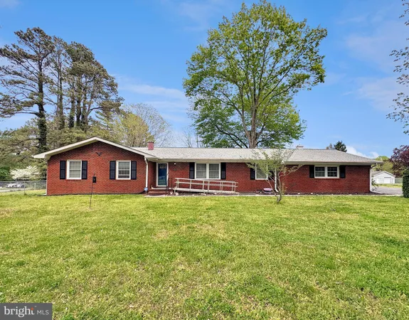 $460,000 | 8221 Hickory Drive, King George, VA 22485