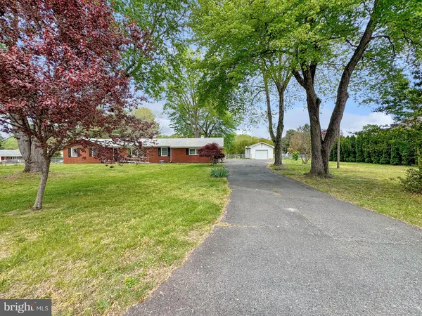 $460,000 | 8221 Hickory Drive, King George, VA 22485